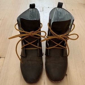 Zurrick leather boots